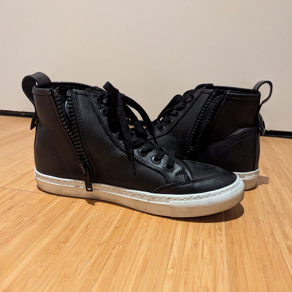 Steve Madden Bragging